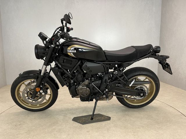 yamaha - xsr-700-abs