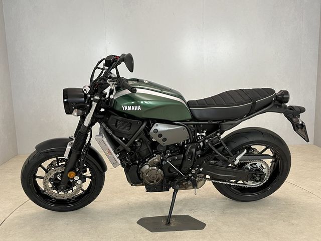 yamaha - xsr-700-abs