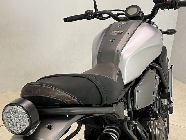 yamaha - xsr-700-abs