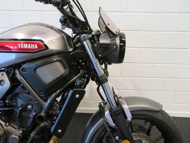 yamaha - xsr-700-abs