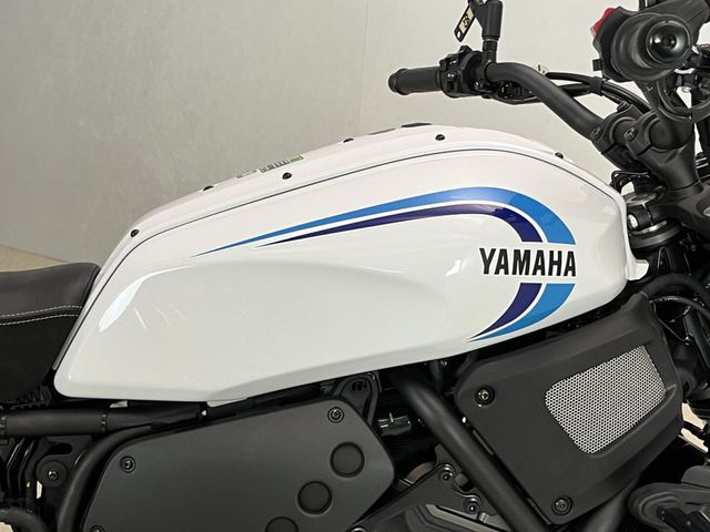 yamaha - xsr-700-abs