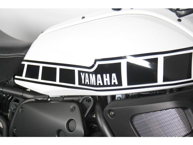 yamaha - xsr-700-abs