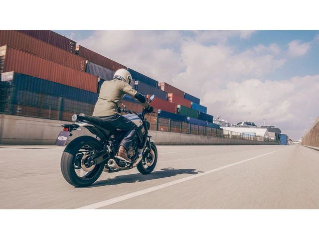yamaha - xsr-700-abs