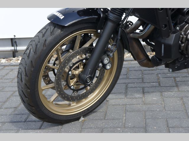 yamaha - xsr-700-abs