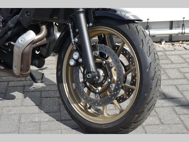 yamaha - xsr-700-abs