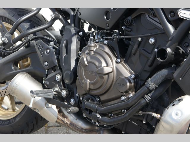 yamaha - xsr-700-abs