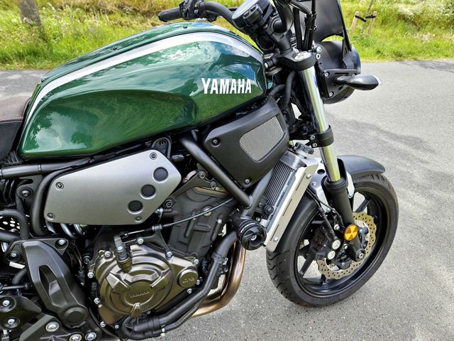 yamaha - xsr-700-abs