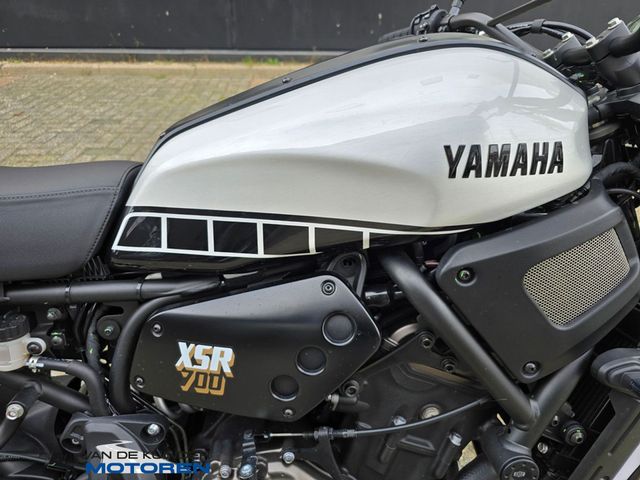 yamaha - xsr-700-legacy