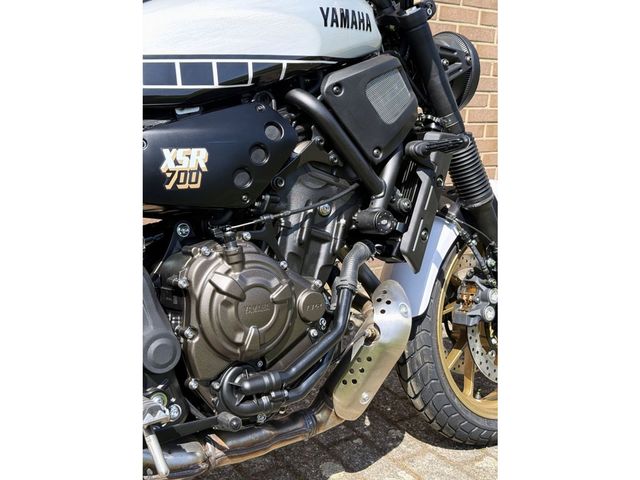 yamaha - xsr-700-legacy