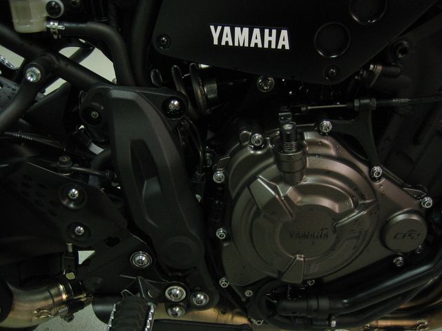 yamaha - xsr-700-xtribute