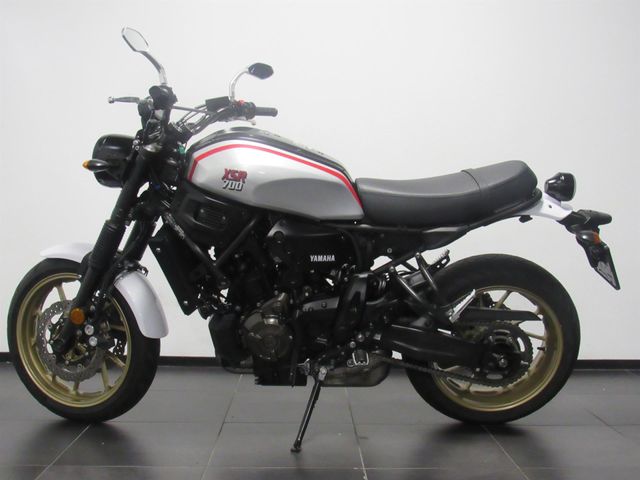 yamaha - xsr-700-xtribute