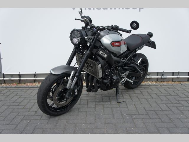 yamaha - xsr-900