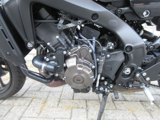 yamaha - xsr-900