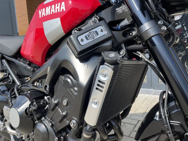 yamaha - xsr-900