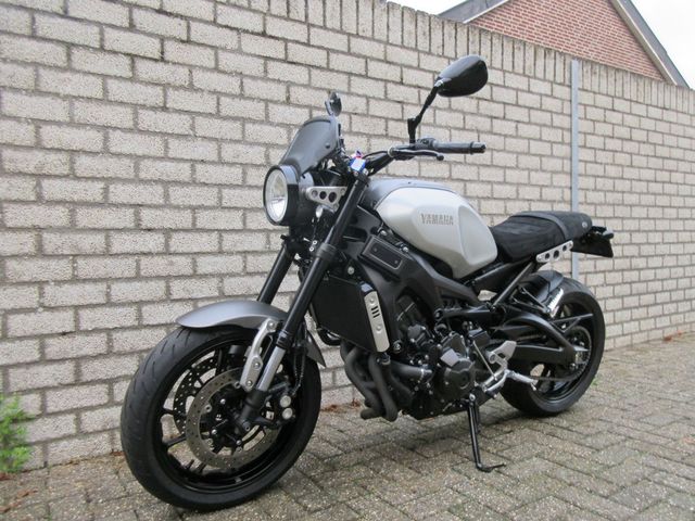 yamaha - xsr-900