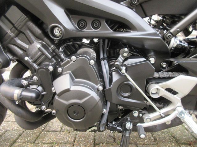 yamaha - xsr-900