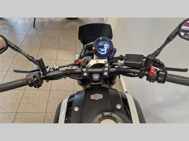 yamaha - xsr-900