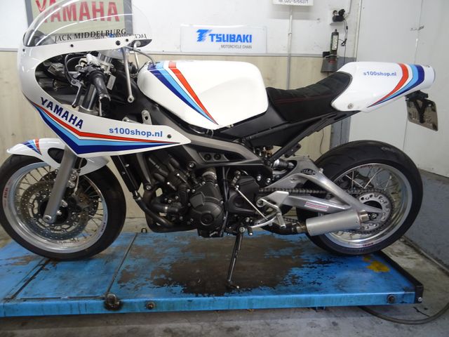 yamaha - xsr-900-abs