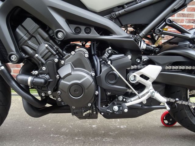 yamaha - xsr-900-abs
