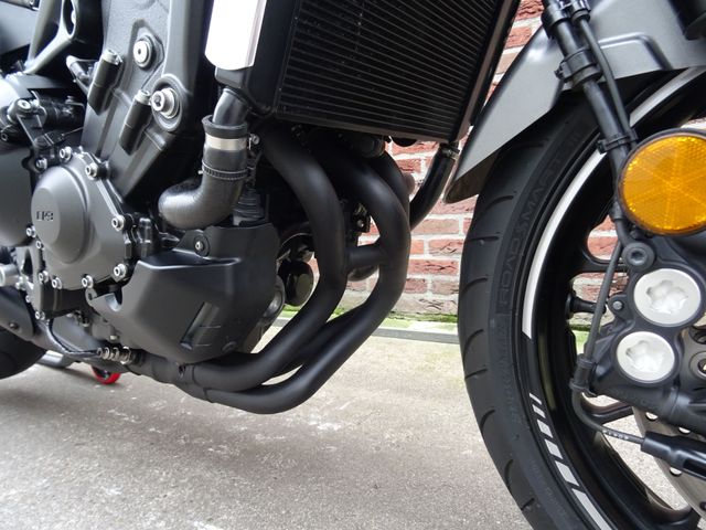 yamaha - xsr-900-abs