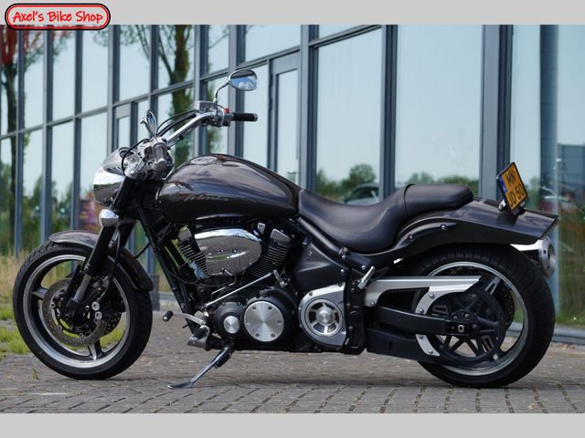 yamaha - xv-1700-warrior
