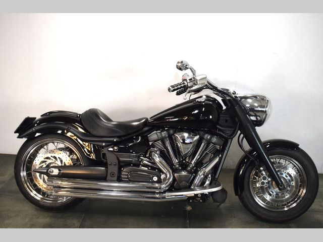 yamaha - xv-1900-midnight-star