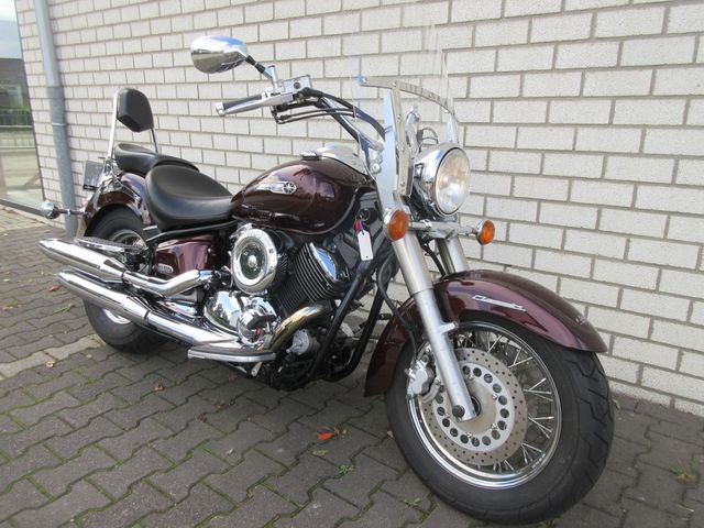 yamaha - xvs-1100-a-dragstar-classic