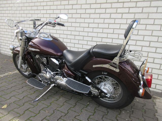 yamaha - xvs-1100-a-dragstar-classic