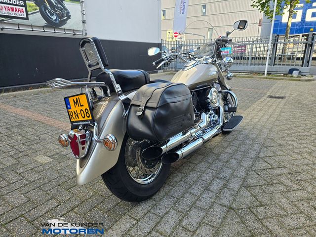 yamaha - xvs-1100-a-dragstar-classic