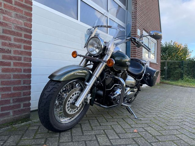 yamaha - xvs-1100-a-dragstar-classic