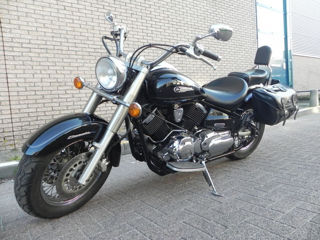 yamaha - xvs-1100-a-dragstar-classic