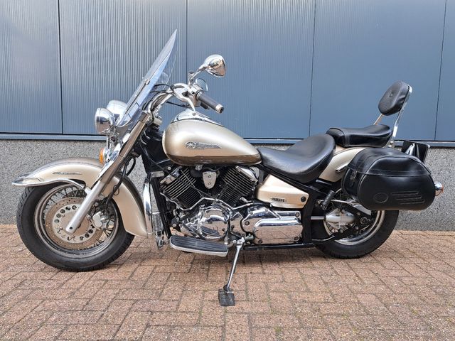 yamaha - xvs-1100-a-dragstar-classic
