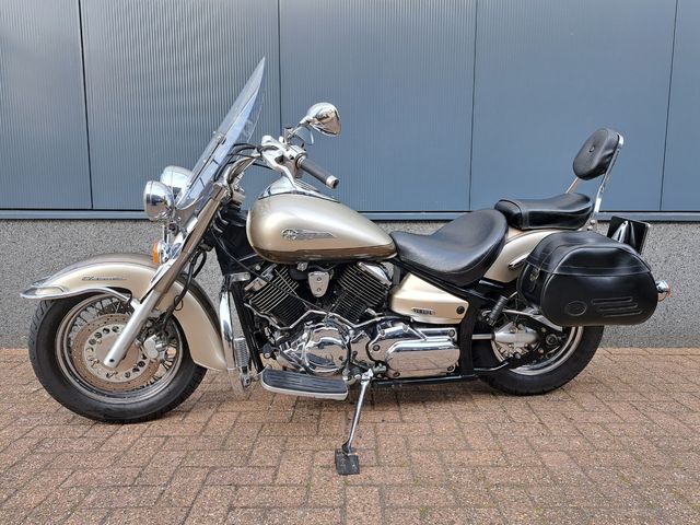 yamaha - xvs-1100-a-dragstar-classic