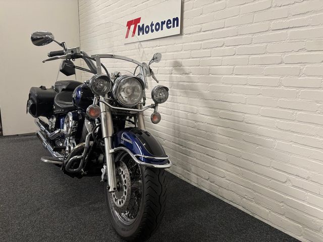 yamaha - xvs-1100-a-dragstar-classic