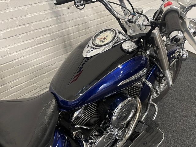 yamaha - xvs-1100-a-dragstar-classic