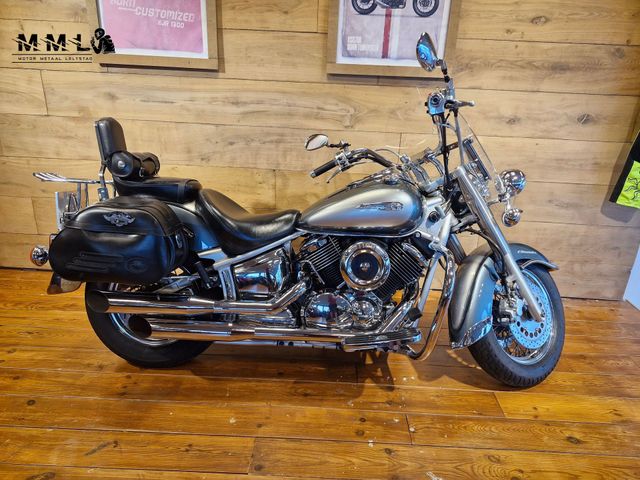 yamaha - xvs-1100-a-dragstar-classic