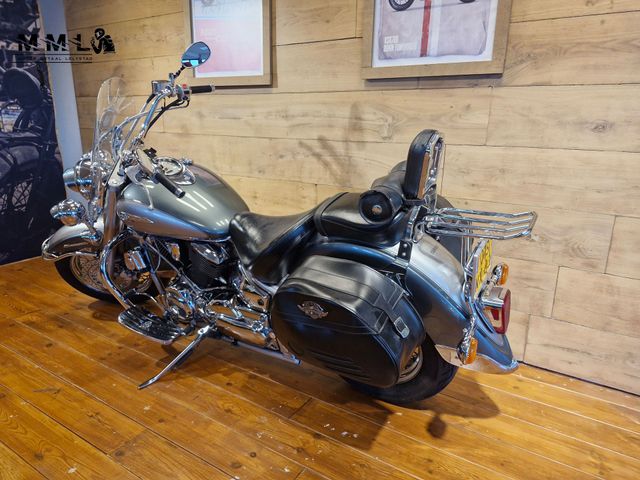 yamaha - xvs-1100-a-dragstar-classic