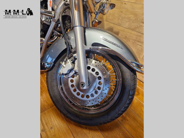 yamaha - xvs-1100-a-dragstar-classic