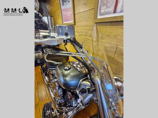 yamaha - xvs-1100-a-dragstar-classic