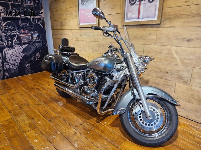 yamaha - xvs-1100-a-dragstar-classic