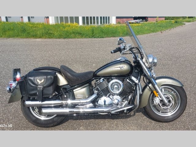 yamaha - xvs-1100-dragstar