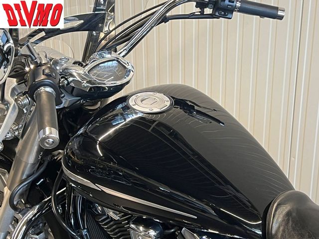 yamaha - xvs-1300-a-dark-star