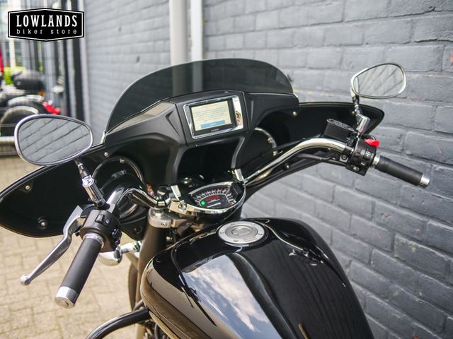 yamaha - xvs-1300-a-midnight-star