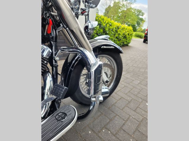 yamaha - xvs-650-a-dragstar-classic