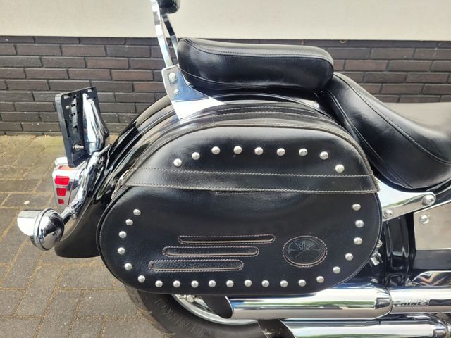 yamaha - xvs-650-a-dragstar-classic