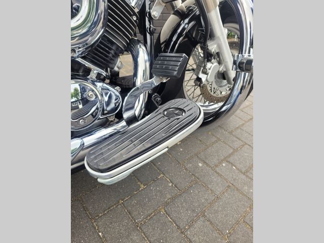 yamaha - xvs-650-a-dragstar-classic