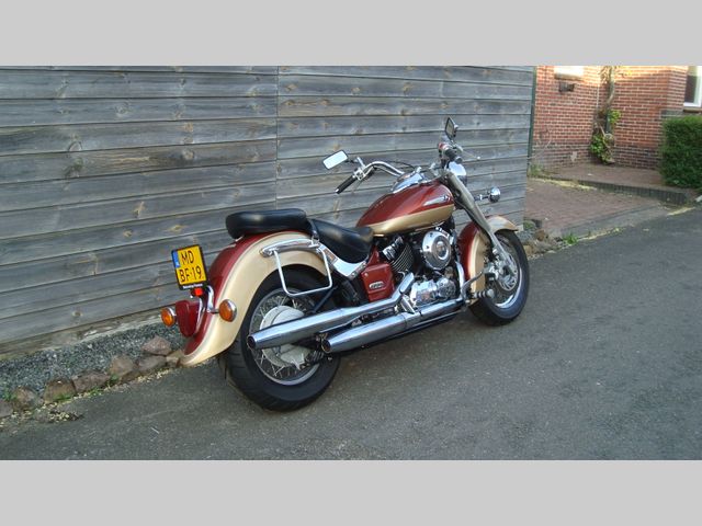 yamaha - xvs-650-a-dragstar-classic