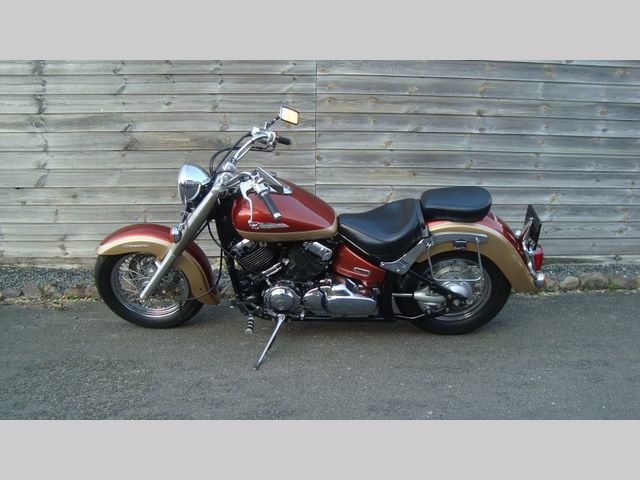 yamaha - xvs-650-a-dragstar-classic
