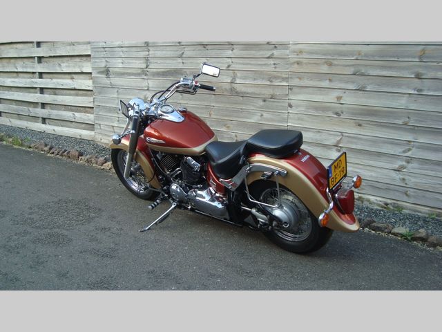 yamaha - xvs-650-a-dragstar-classic
