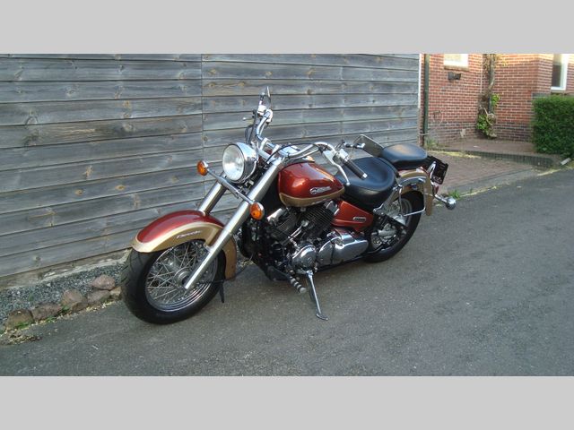 yamaha - xvs-650-a-dragstar-classic